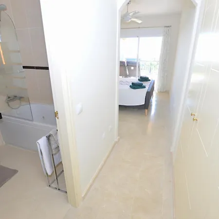 Pinares De 2 Bed El Faro Apartment